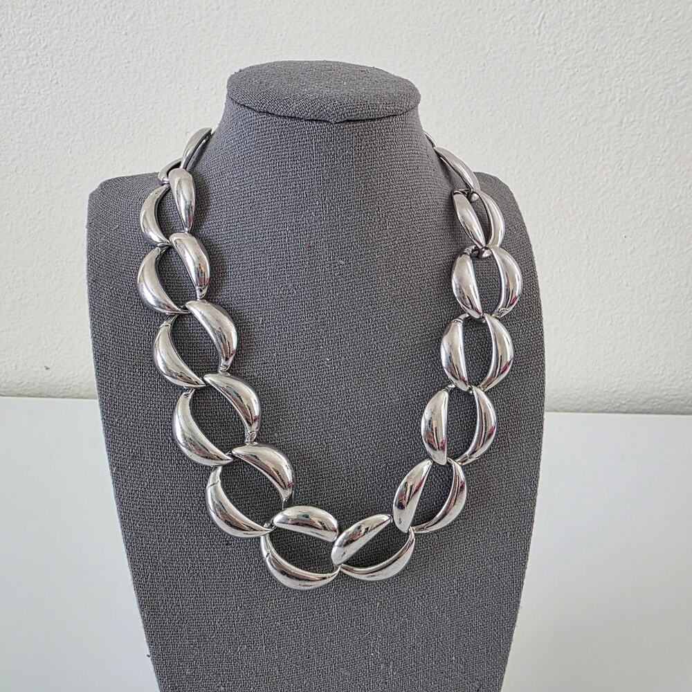 Vintage Silver Tone Link Necklace and Bracelet Set Statement Chunky Chain Bold - Picture 2 of 11